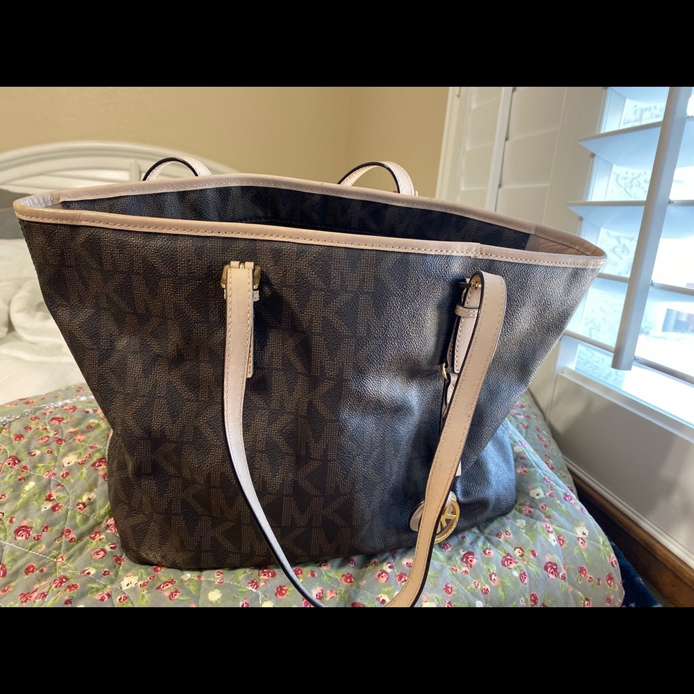 Michael Kors purse